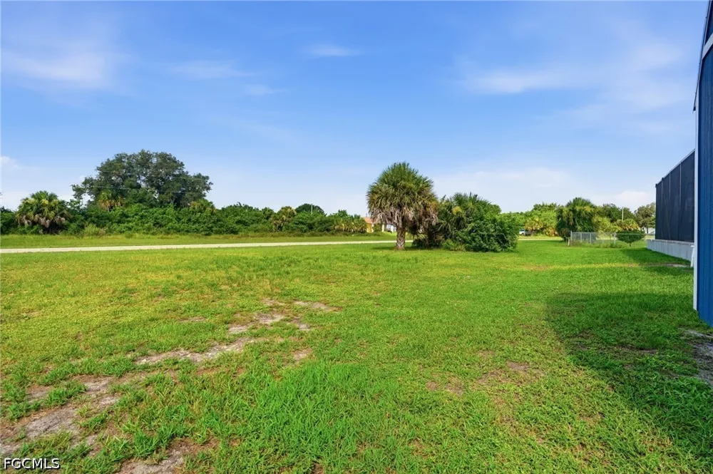 Iris Circle Labelle, FL 33935