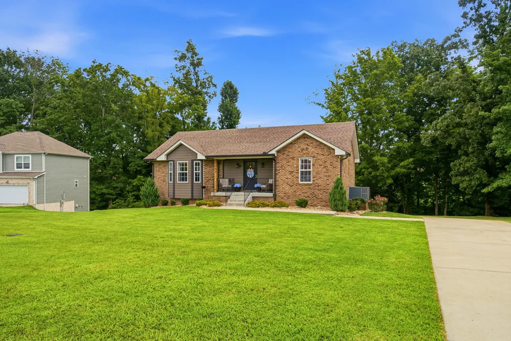 1193 Prestons Way Goodlettsville, TN 37072