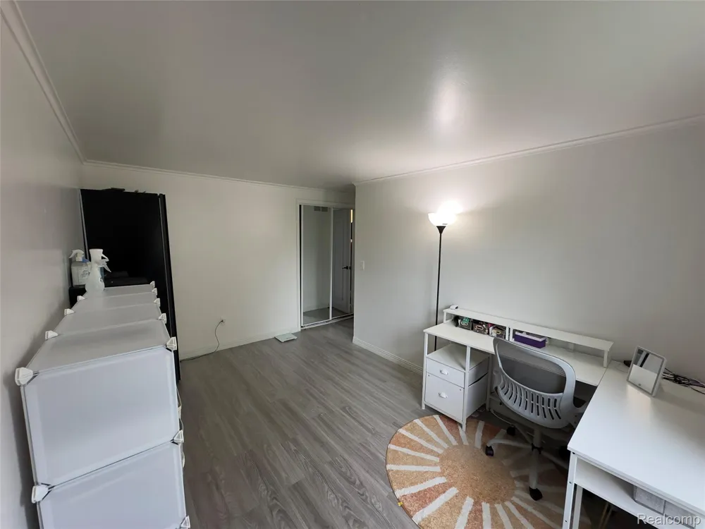 3757 Oxley Drive Troy City, MI 48083