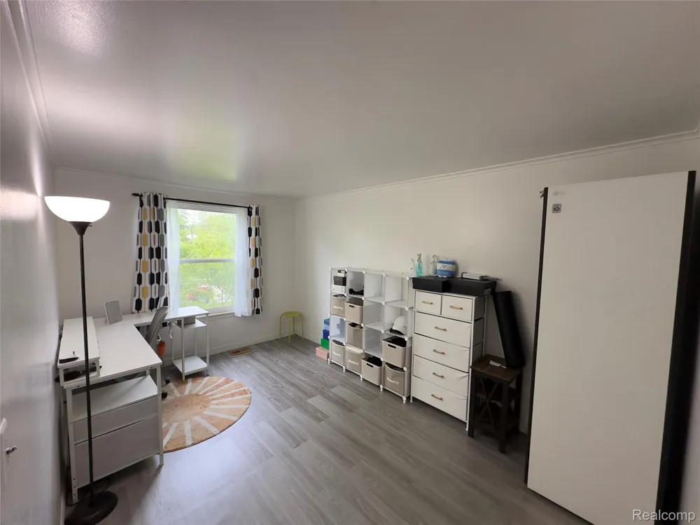 3757 Oxley Drive Troy City, MI 48083