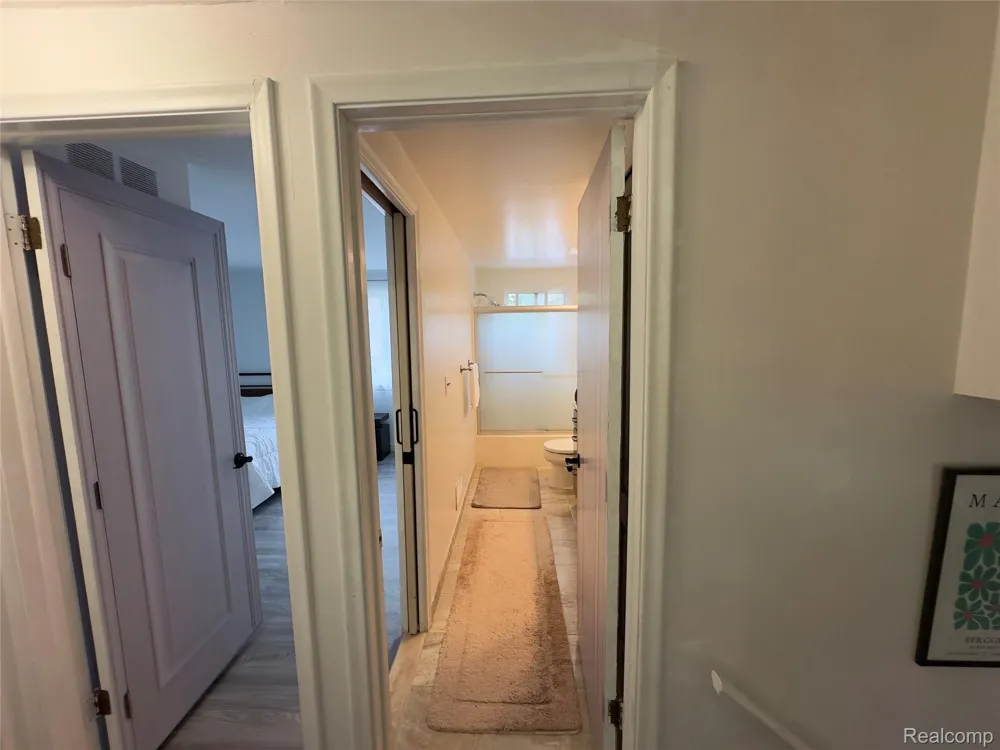 3757 Oxley Drive Troy City, MI 48083