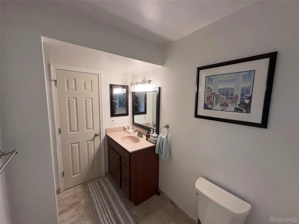 3757 Oxley Drive Troy City, MI 48083