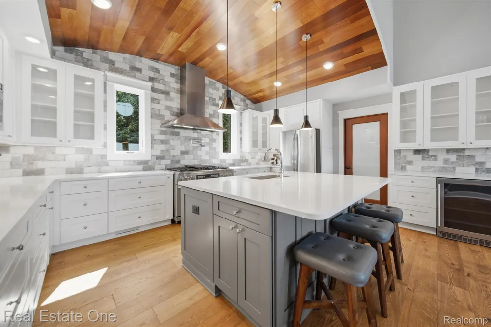 9276 Silverside Green Oak Township, MI 48178