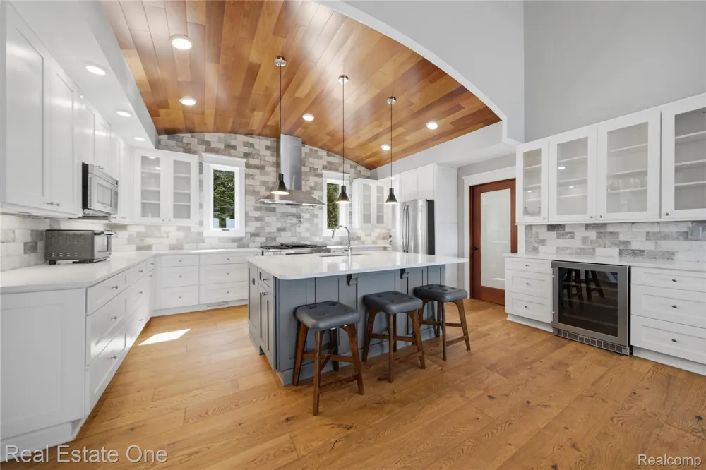 9276 Silverside Green Oak Township, MI 48178