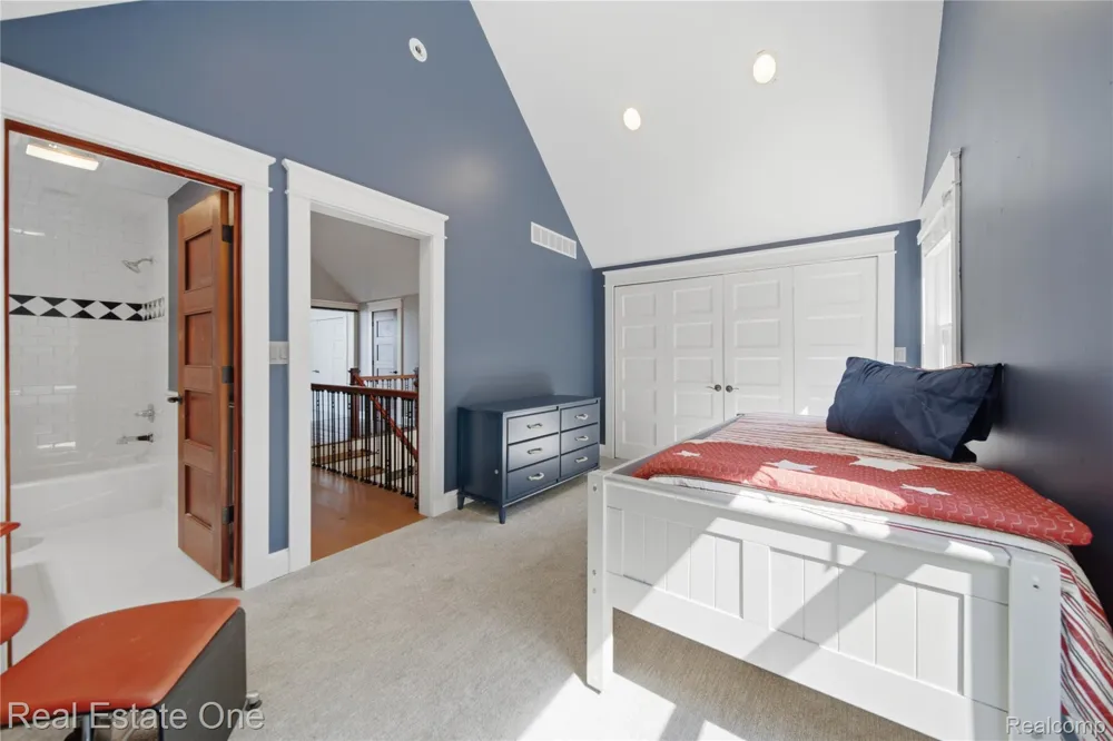 9276 Silverside Green Oak Township, MI 48178