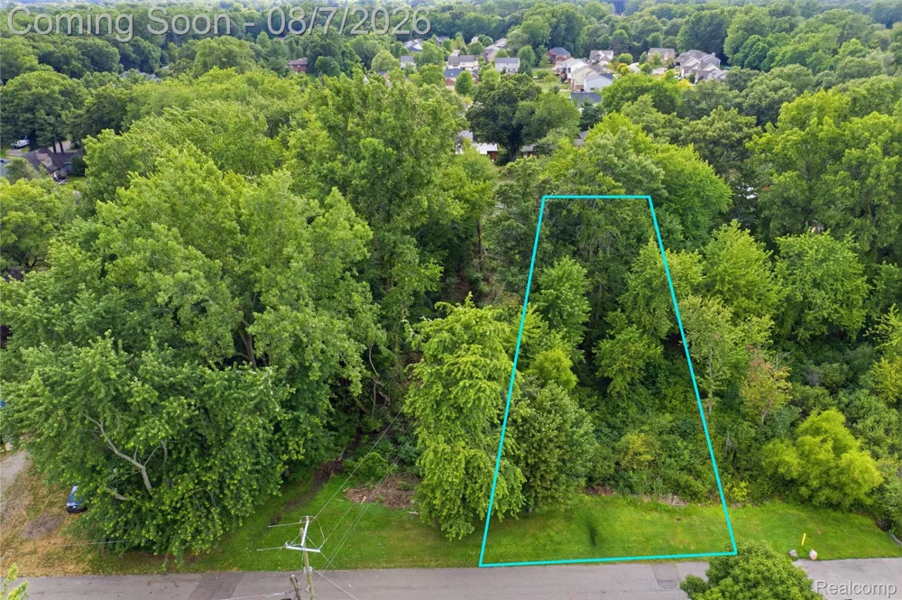 Gittins Street Commerce Charter Township, MI 48382