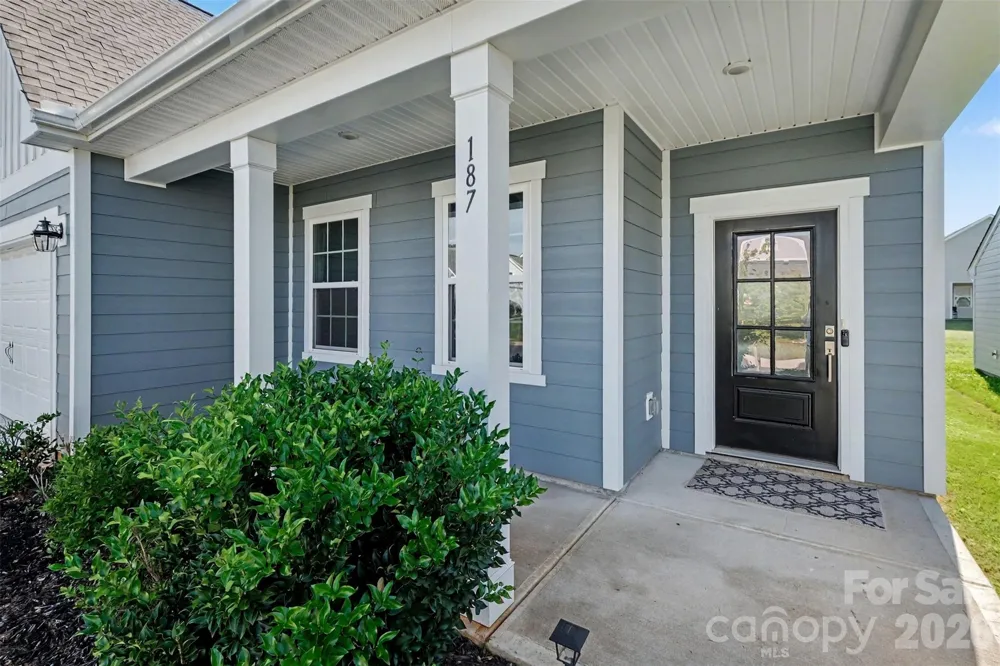 187 White Apple Way Statesville, NC 28625