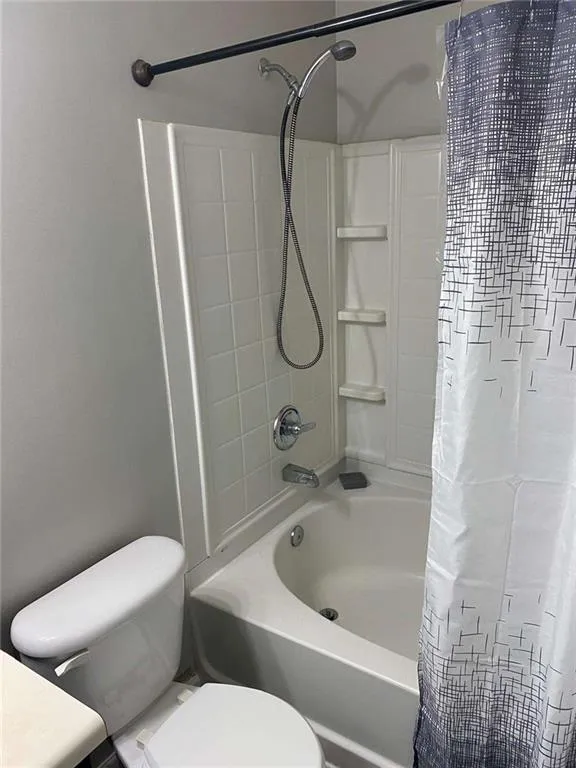 2752 Valley Green Drive Gainesville, GA 30504
