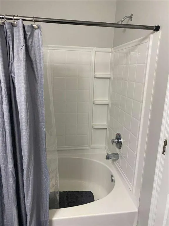 2752 Valley Green Drive Gainesville, GA 30504