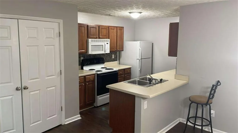 2752 Valley Green Drive Gainesville, GA 30504