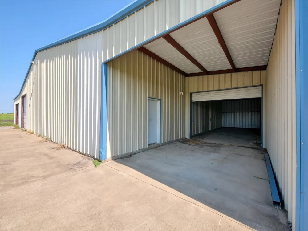 2944 CR-596 Nevada, TX 75173