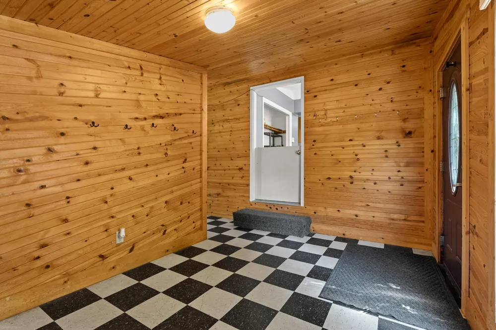 9299 W Avenue E Vicksburg, MI 49097