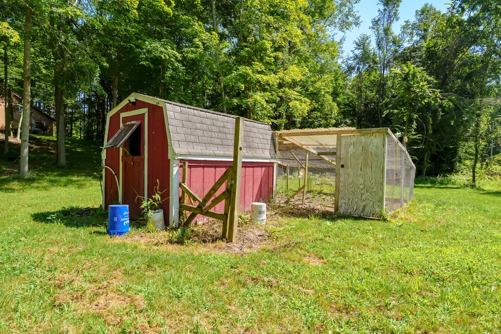 9299 W Avenue E Vicksburg, MI 49097
