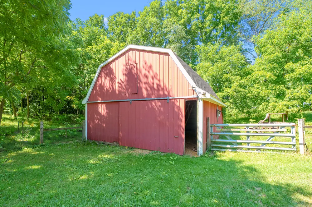 9299 W Avenue E Vicksburg, MI 49097