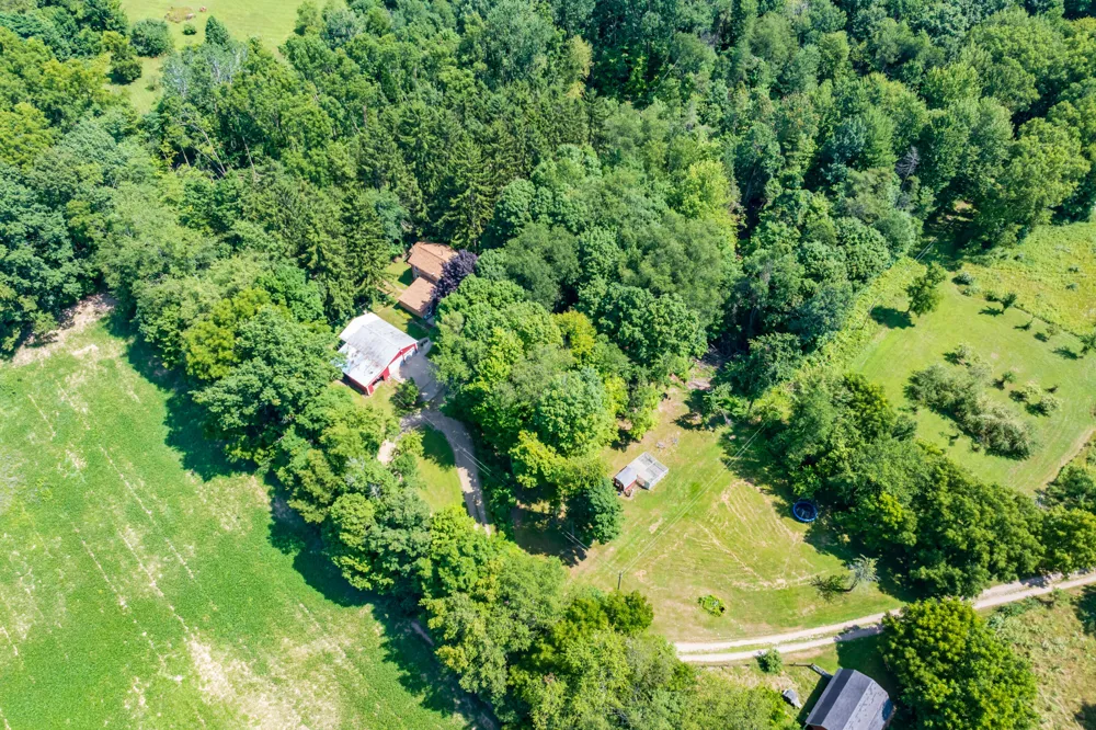 9299 W Avenue E Vicksburg, MI 49097
