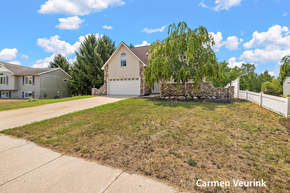 10971 Lance Avenue Allendale, MI 49401