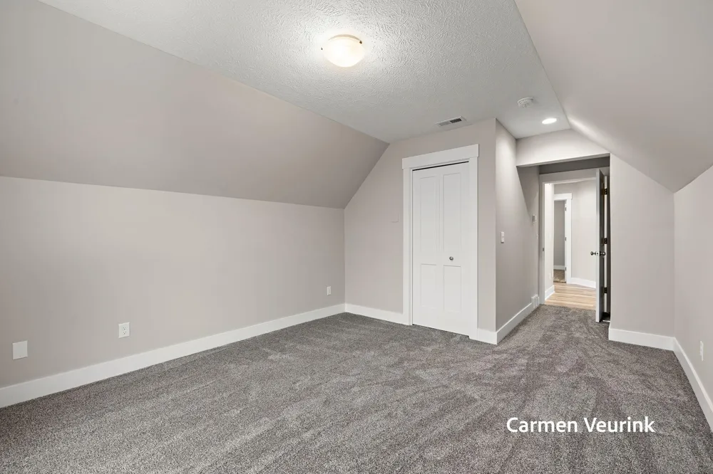 10971 Lance Avenue Allendale, MI 49401