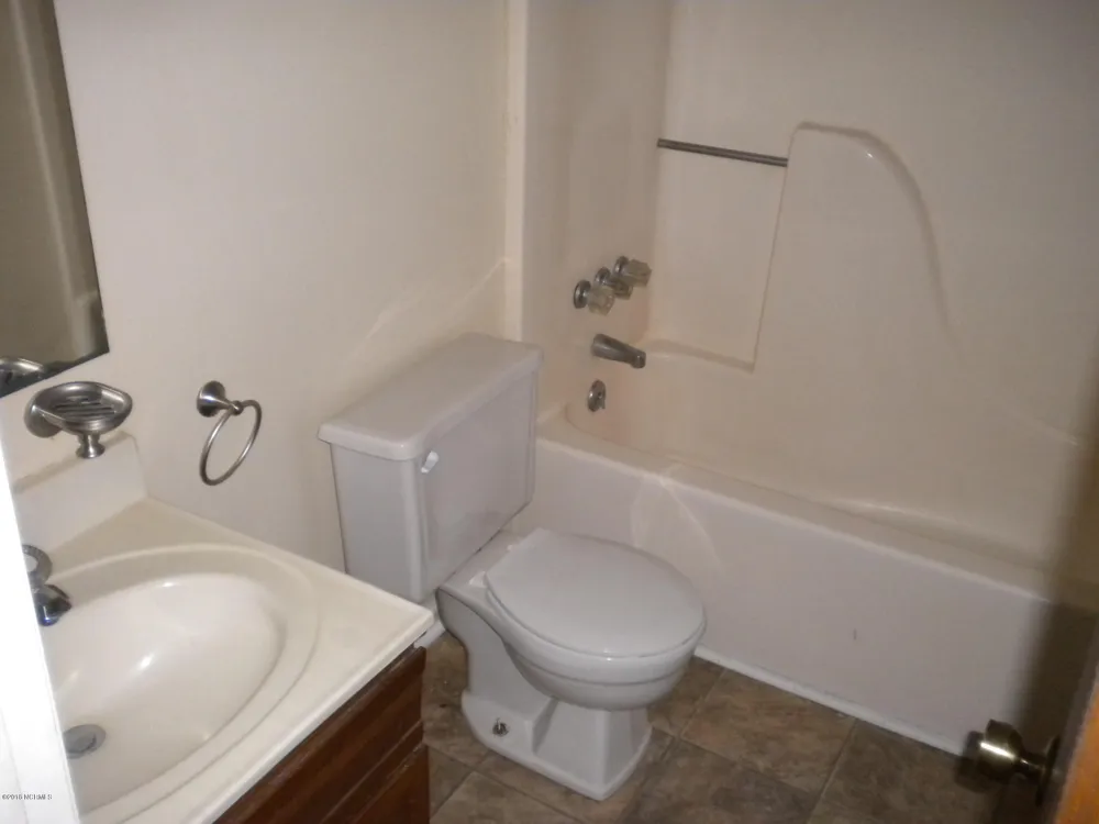 1913 Rolling Ridge Drive Midway Park, NC 28544