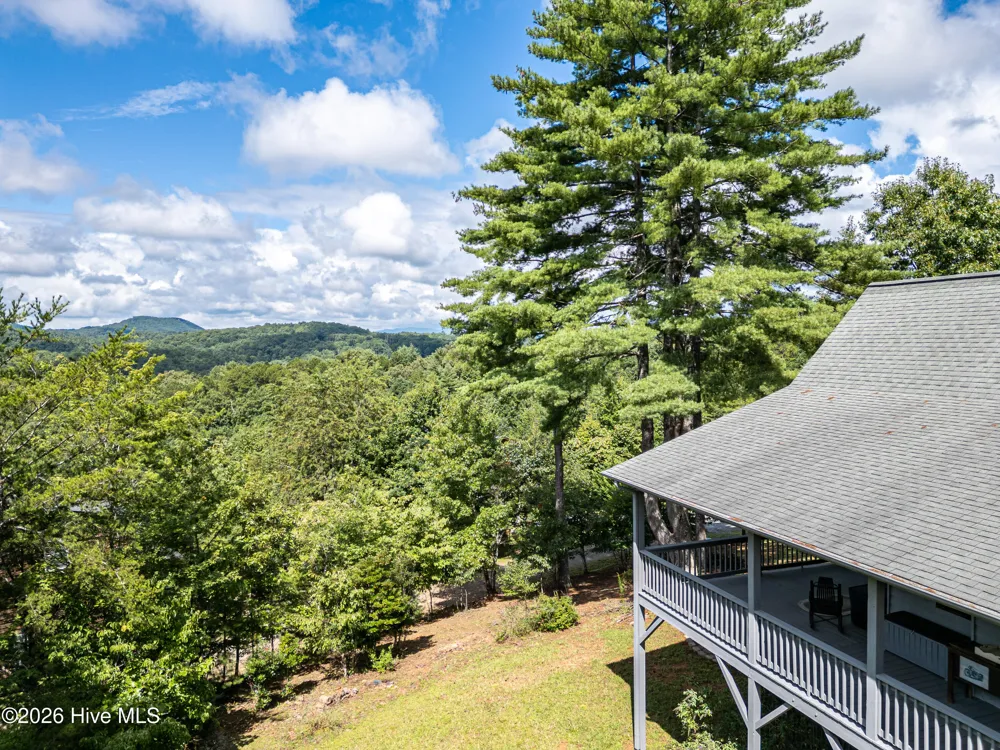 98 Dunrunnin Pointe Murphy, NC 28906