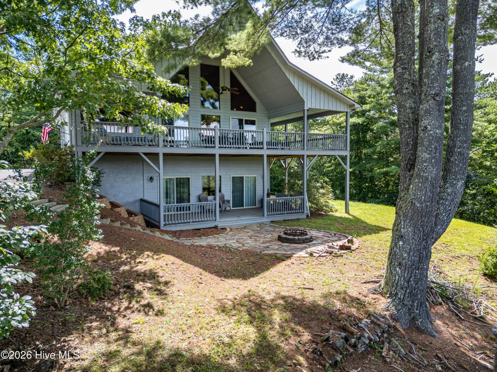 98 Dunrunnin Pointe Murphy, NC 28906