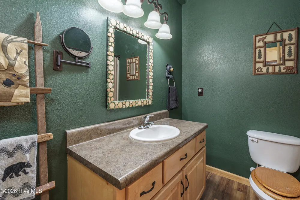 98 Dunrunnin Pointe Murphy, NC 28906