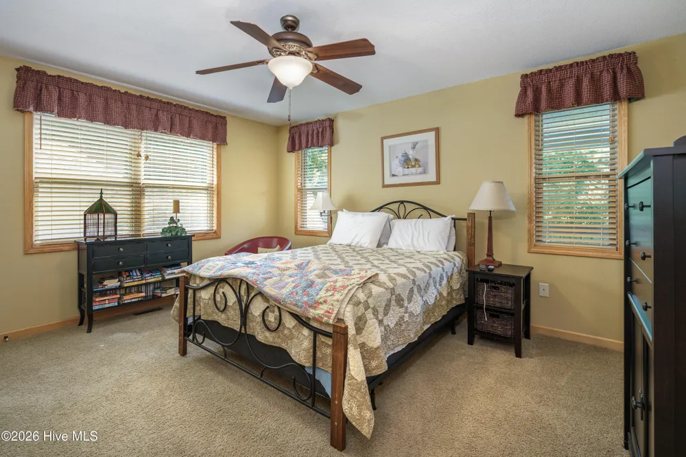 98 Dunrunnin Pointe Murphy, NC 28906