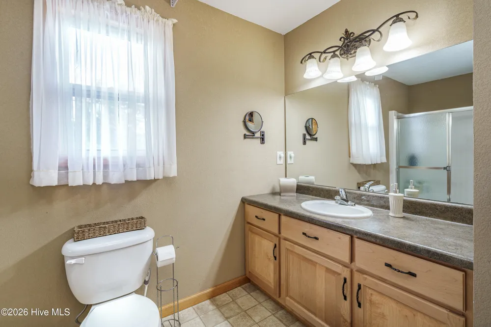 98 Dunrunnin Pointe Murphy, NC 28906