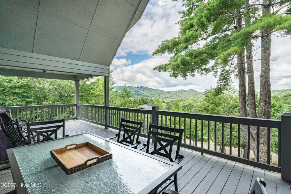 98 Dunrunnin Pointe Murphy, NC 28906