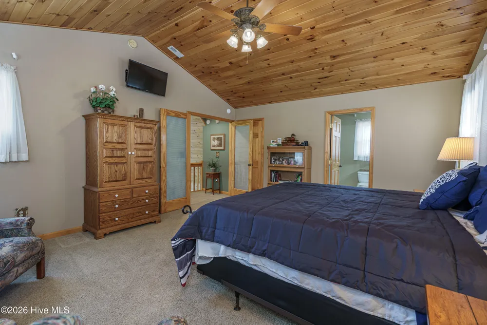 98 Dunrunnin Pointe Murphy, NC 28906