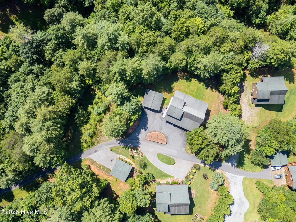 98 Dunrunnin Pointe Murphy, NC 28906