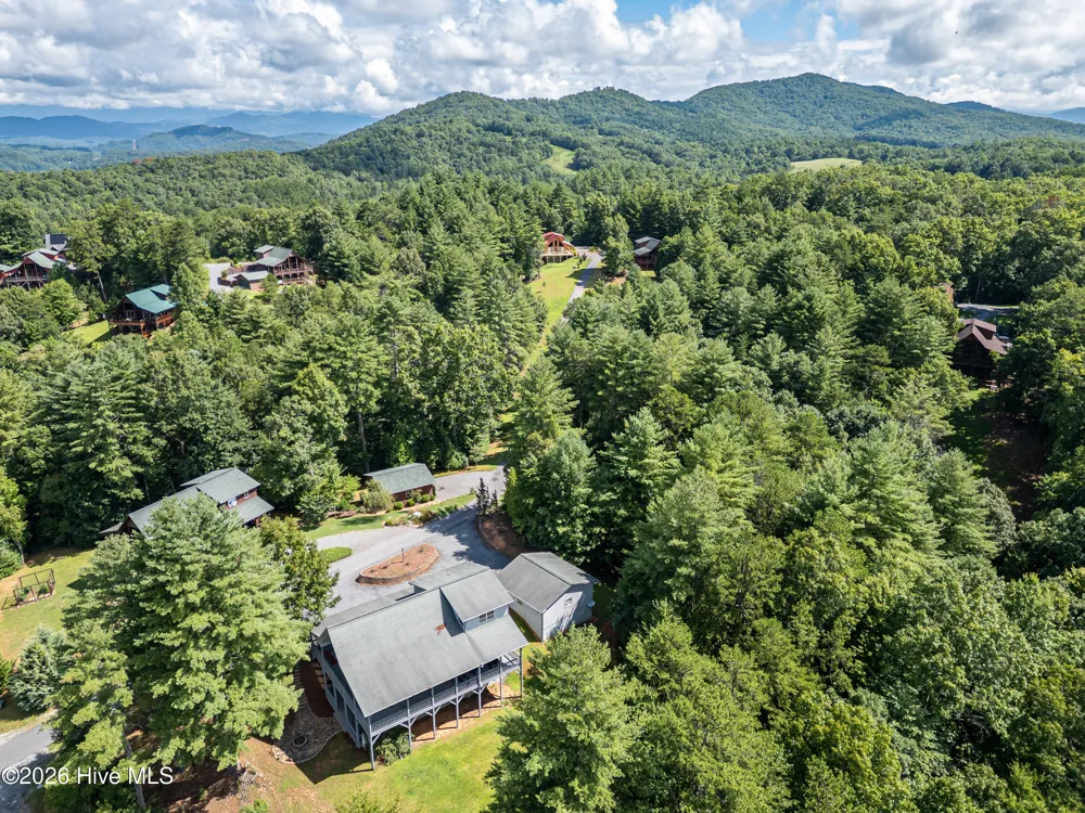 98 Dunrunnin Pointe Murphy, NC 28906