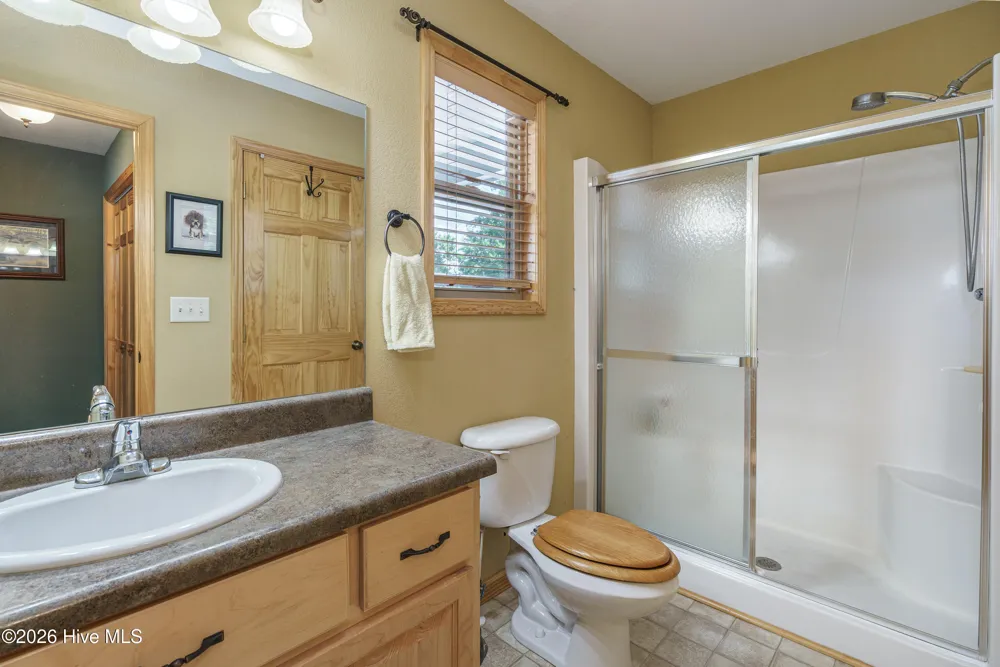 98 Dunrunnin Pointe Murphy, NC 28906