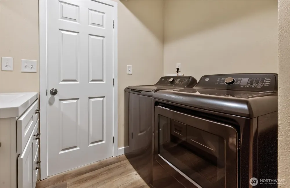 1720 W Market Street Aberdeen, WA 98520