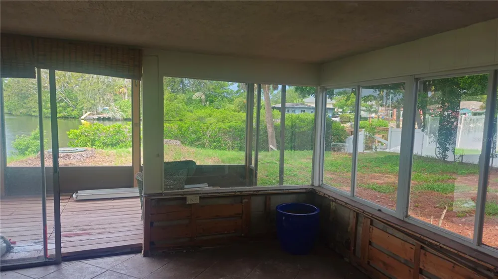 4400 HUNTINGTON STREET NE St Petersburg, FL 33703