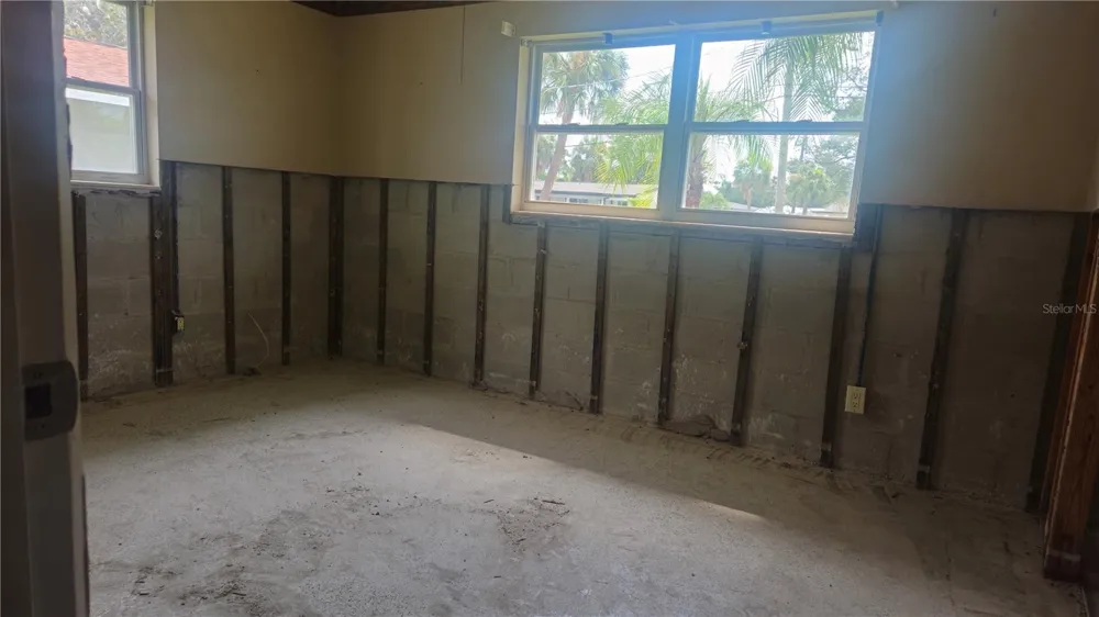 4400 HUNTINGTON STREET NE St Petersburg, FL 33703