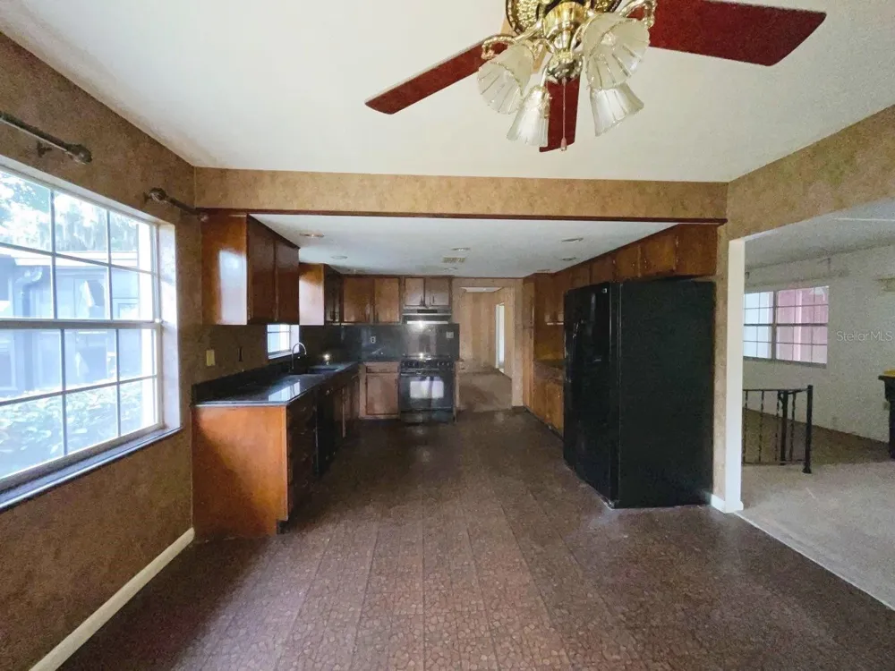 603 W OCALA STREET Umatilla, FL 32784