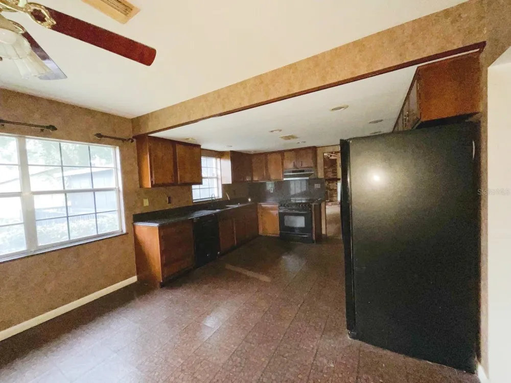 603 W OCALA STREET Umatilla, FL 32784