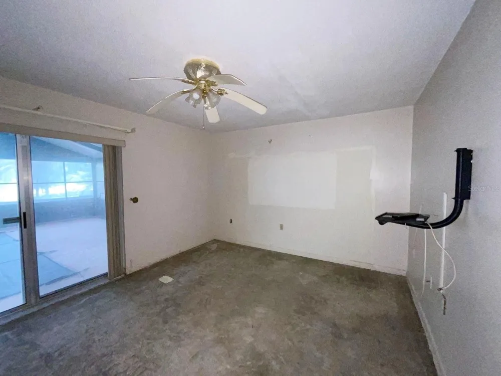 603 W OCALA STREET Umatilla, FL 32784