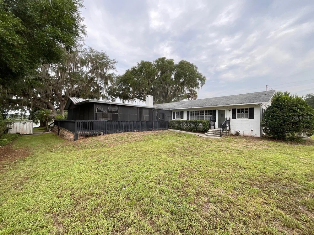 603 W OCALA STREET Umatilla, FL 32784