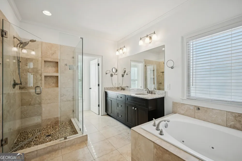 2326 Nesbitt DR NE Brookhaven, GA 30319