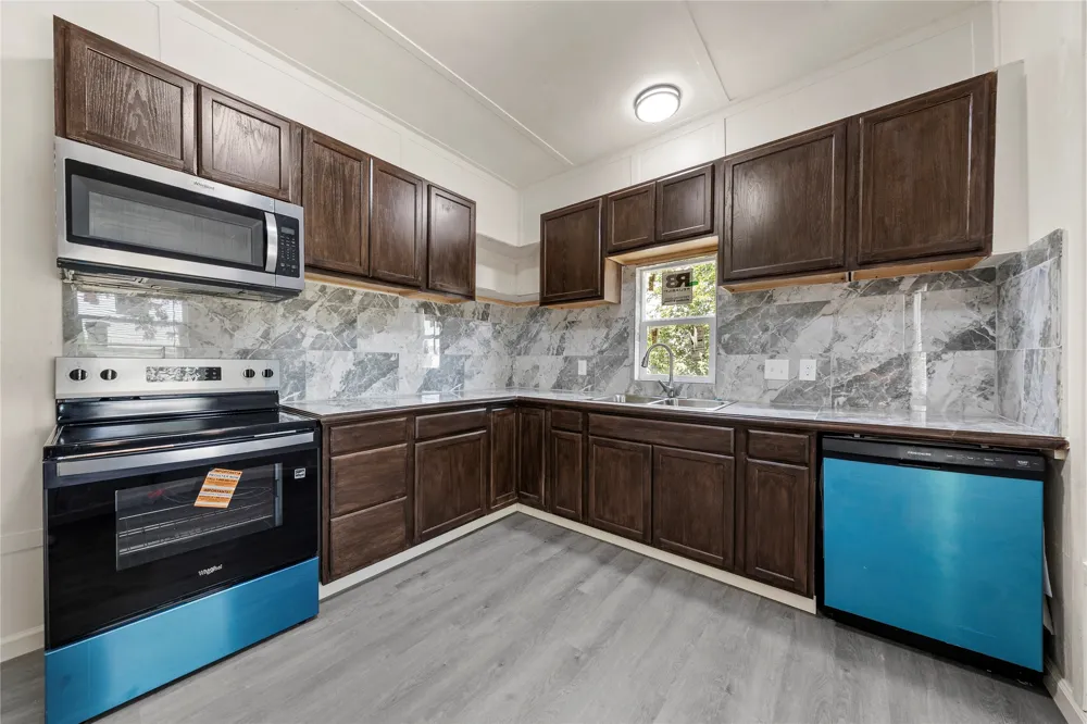 404 Eagle Drive Eddy, TX 76524