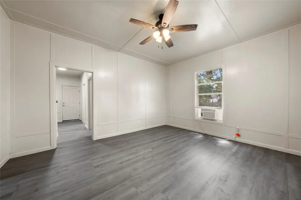 404 Eagle Drive Eddy, TX 76524