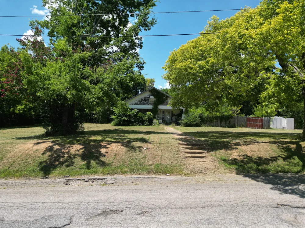 3109 S Maurice Avenue Denison, TX 75020