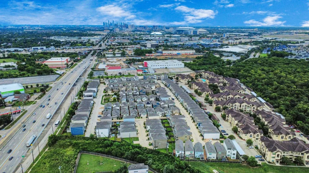 10325 Harmon Smith Drive Houston, TX 77025