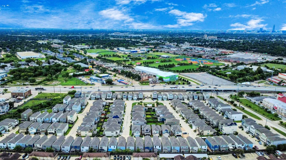 10325 Harmon Smith Drive Houston, TX 77025