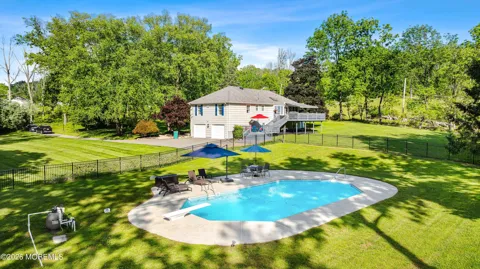 97 Beacon Hill Road