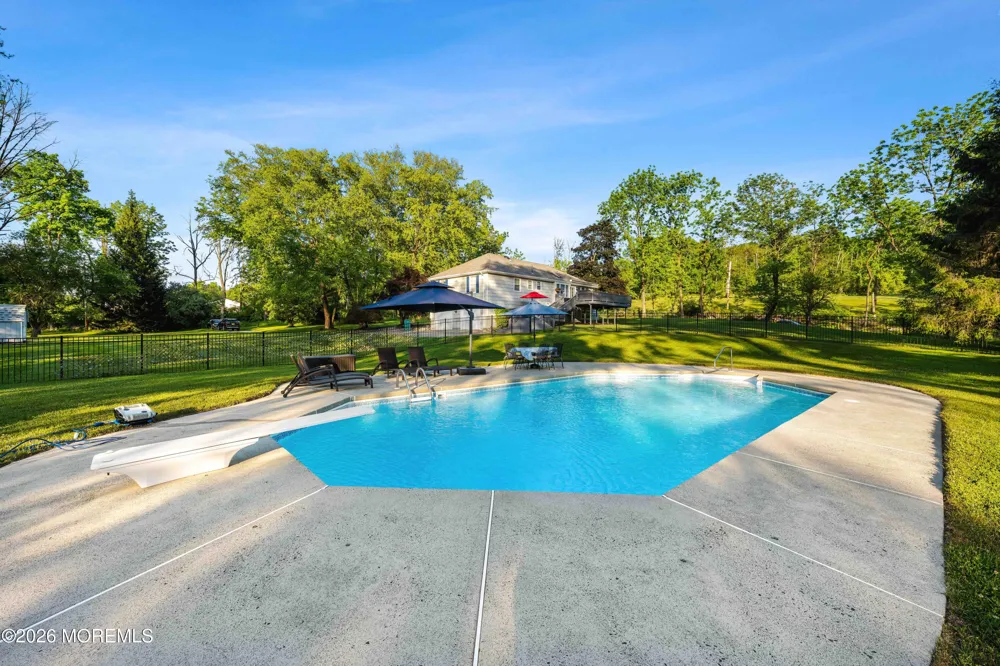 97 Beacon Hill Road Califon, NJ 07830