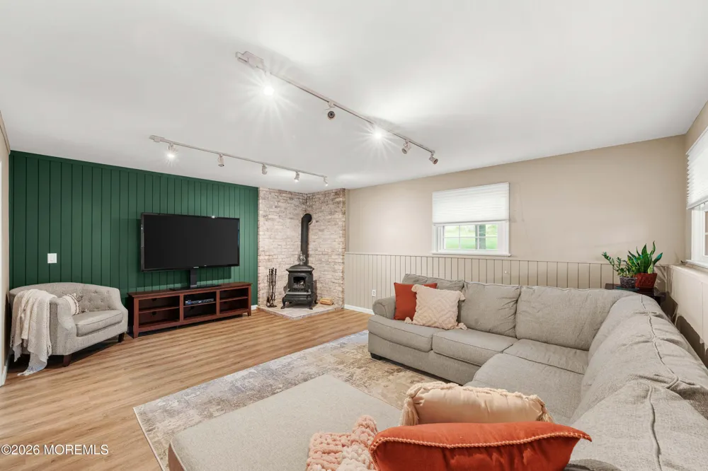 97 Beacon Hill Road Califon, NJ 07830