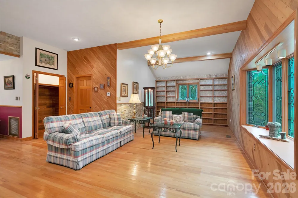 275 Hubbard Hollow Road Rosman, NC 28772