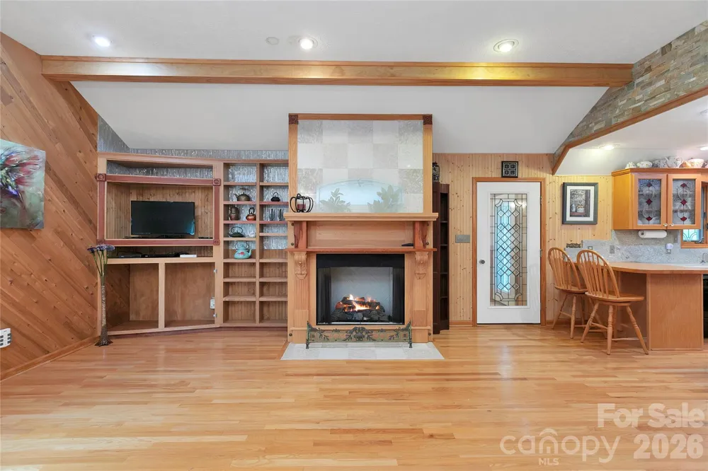 275 Hubbard Hollow Road Rosman, NC 28772